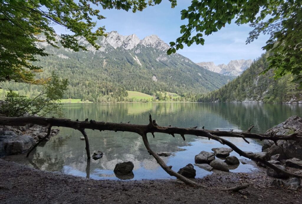 Blick vom Hintersteiner See auf das Kaisergebirge